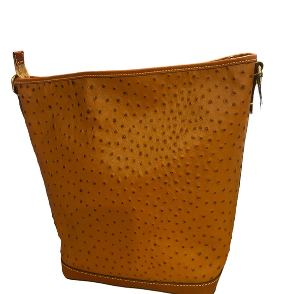 COPY - Nwt- Dooney Bourke Caramel Ostrich Leather Large Hobo shoulder bag 🌺🌹 - Picture 4 of 7